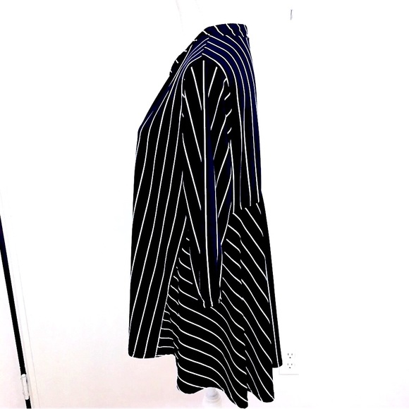 Lildy Black and White Striped Tunic Blouse Size L-XL - Picture 3 of 7